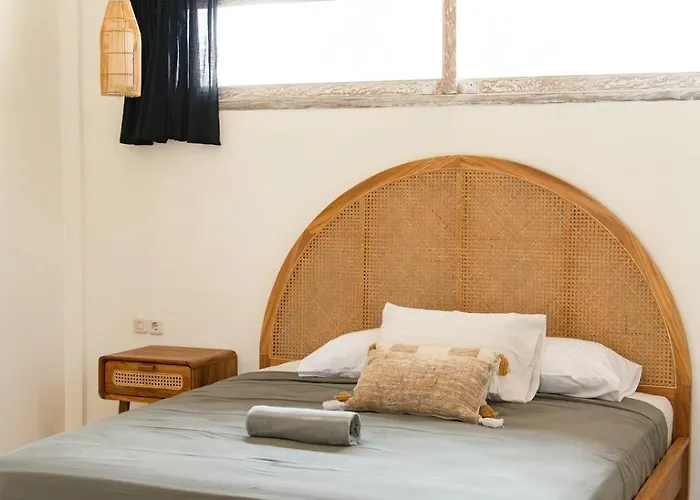 Ferienhaus Charming 2-bedroom House